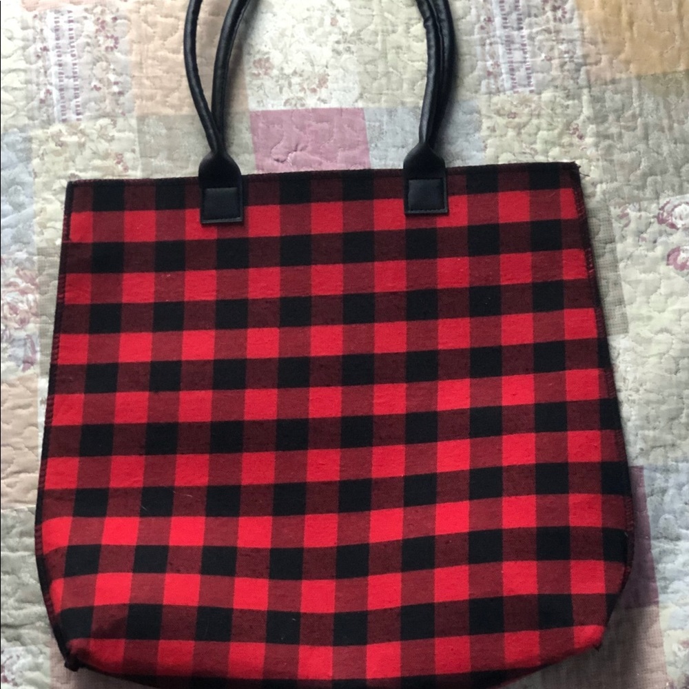 AMZING black and red checkered bag!!🔥